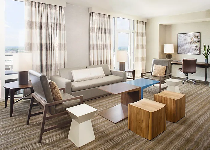 The Westin Chicago North Shore 4*