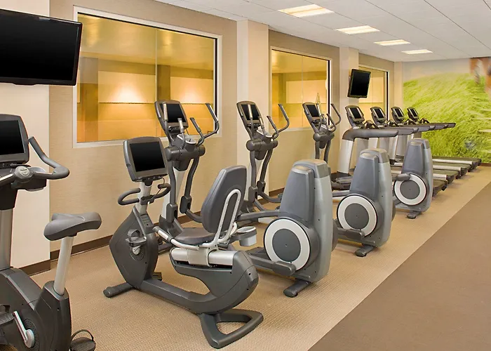The Westin Chicago North Shore Hotel 4*