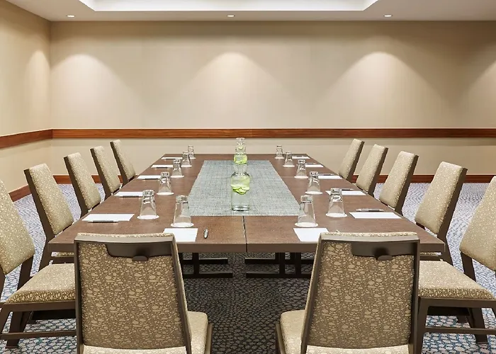 The Westin Chicago North Shore Hotel 4*